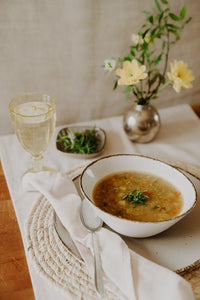 Stärkende Bio Gemüse-Quinoa-Suppe